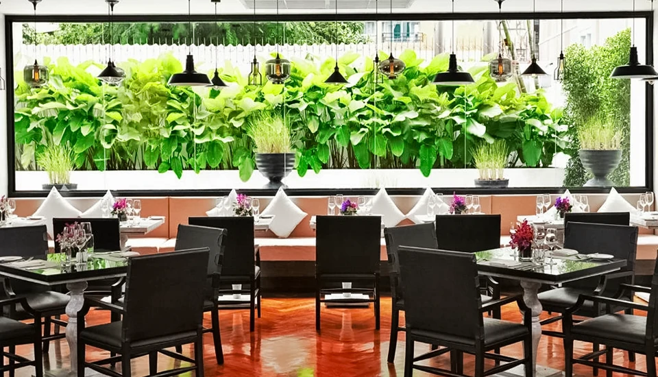 هتل موون پیک سوخومویت 15 بانکوک